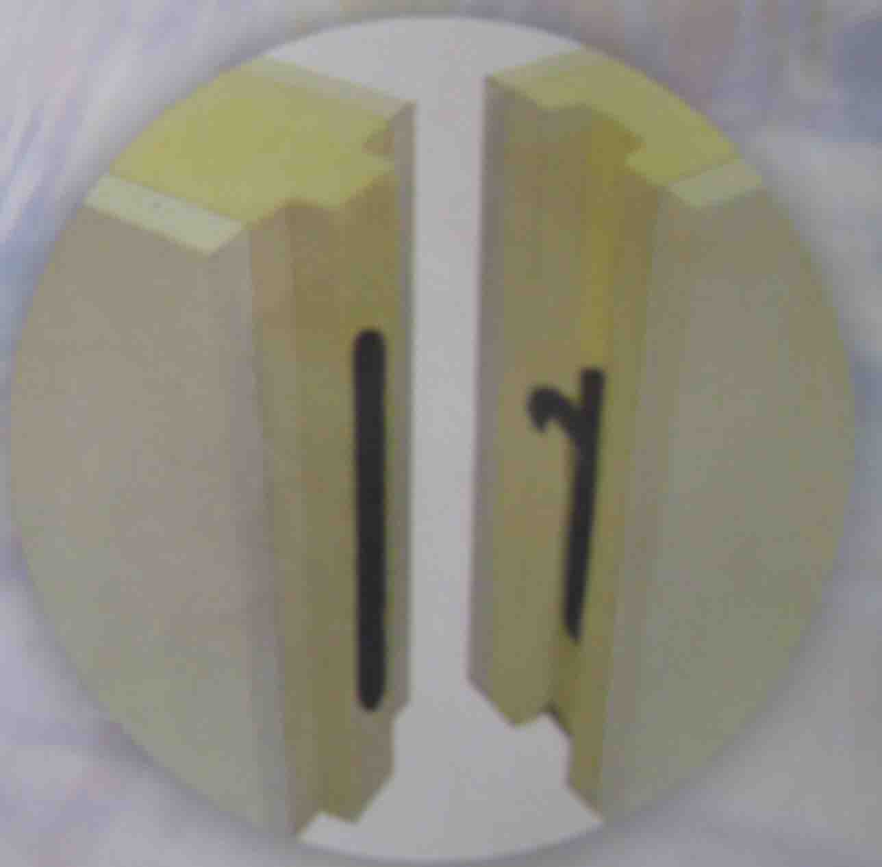 Camlock joint insulated panel