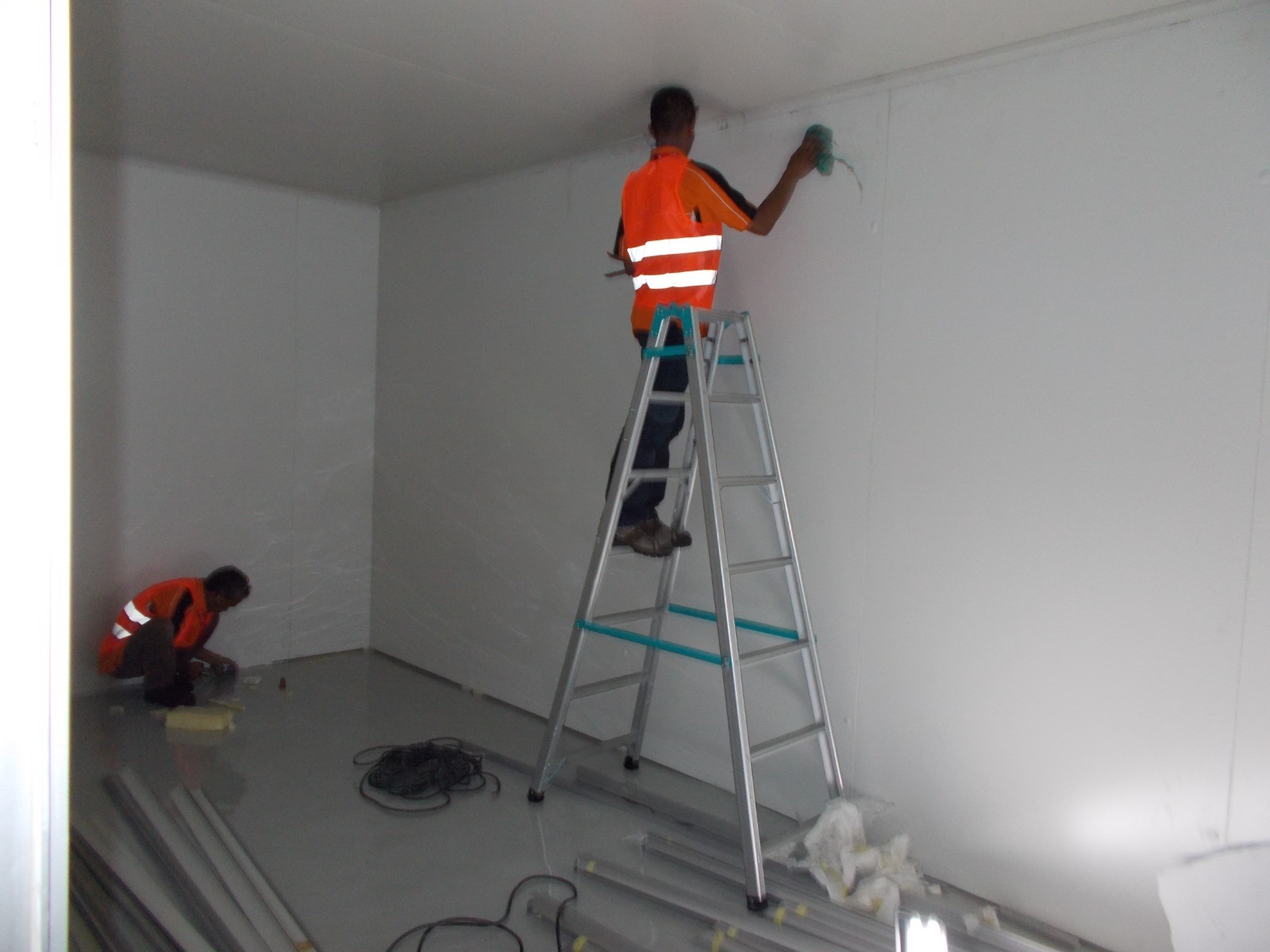 Pemasangan panel cold room